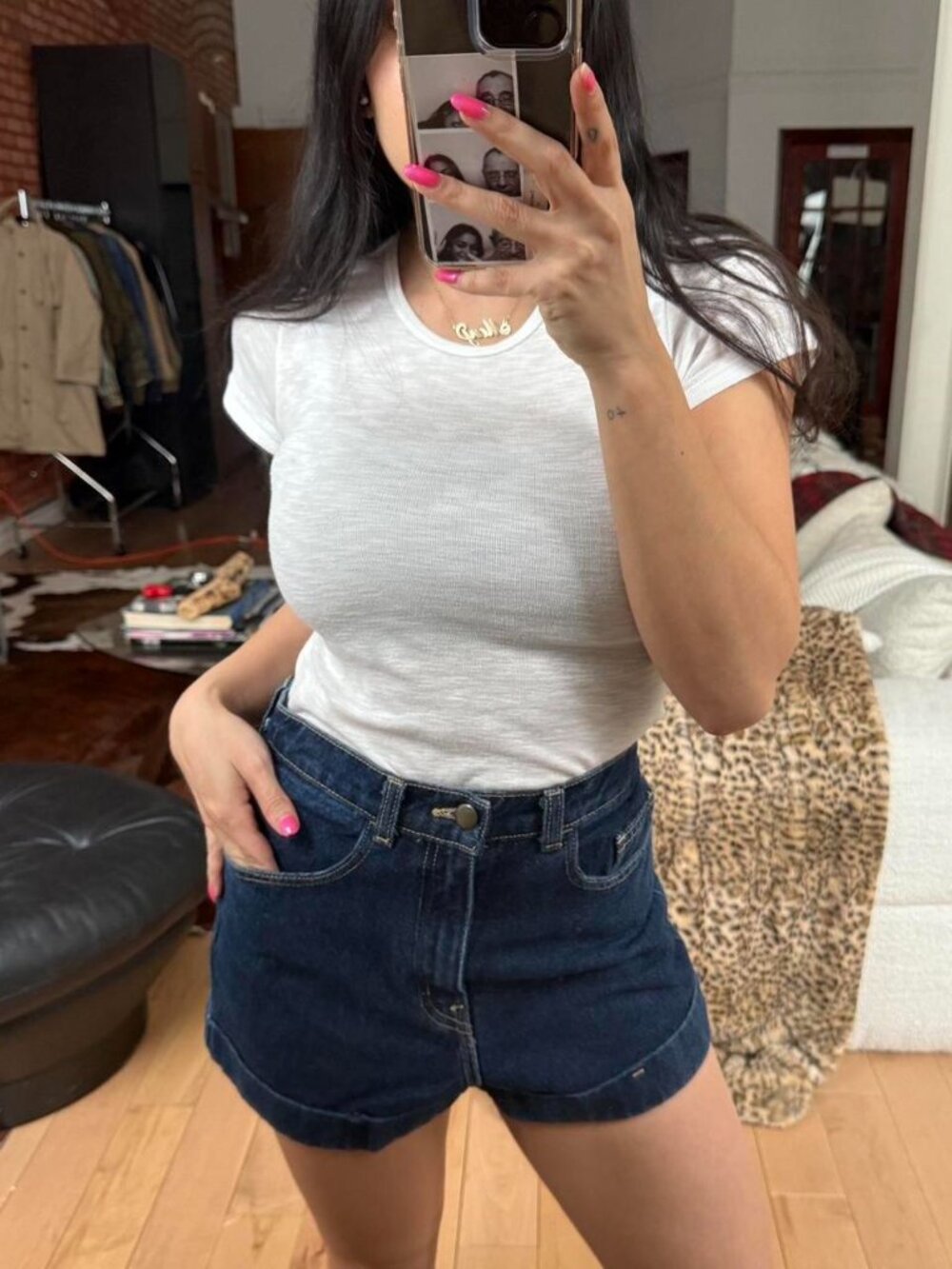American Apparel Dark Wash Denim Shorts High Rise Cuffed Y2K (27)